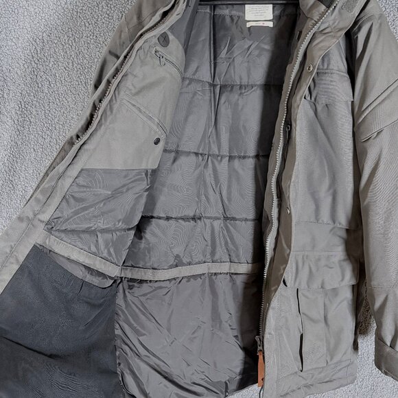 Fjallraven Yuplk Parka Winter Jacket - Men's Size M - Green - Picture 5 of 13